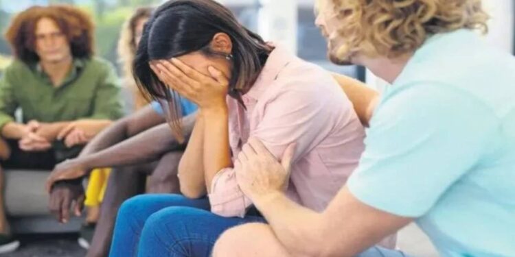 Uzmanından Uyarılar: Gençlerin Yeni Korkusu 'Fomo'