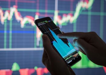 Uzmanlardan Yatırımcılara Borsa ve Kripto Uyarısı