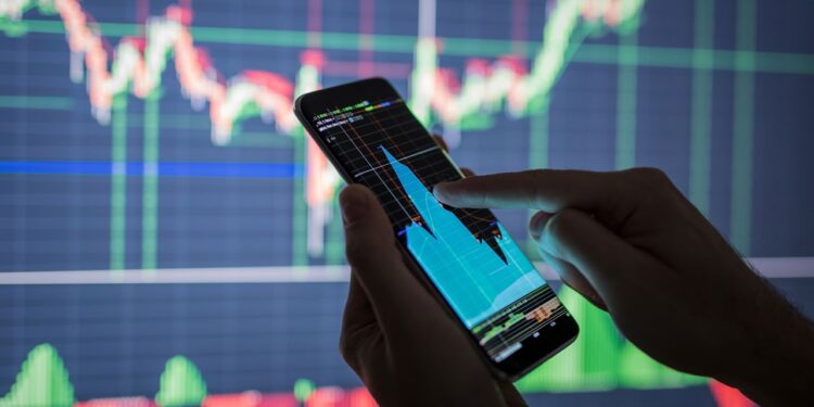 Uzmanlardan Yatırımcılara Borsa ve Kripto Uyarısı
