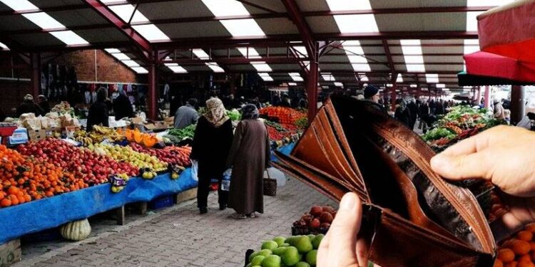 Yurttaşlar 100-200 liralık sosyal yardımlarla ayakta durmaya çalışıyor