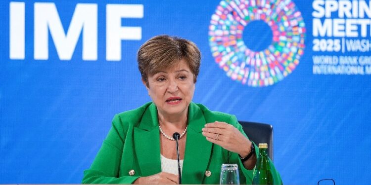 Zayıf olan büyüme beklentileri, yatırım yapamayan şirketler ile birlikte daha büyük bir risk ile karşı karşıya