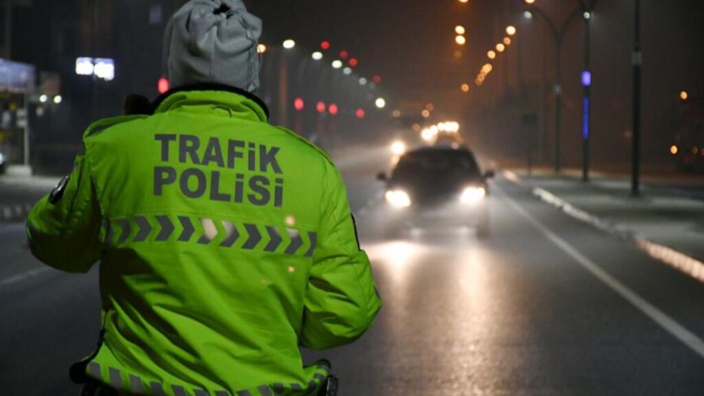 Zincirleme trafik ihlallerine ağır yaptırım geliyor