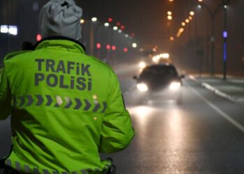Zincirleme trafik ihlallerine ağır yaptırım geliyor