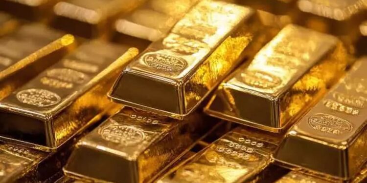 Bir banka daha altın tahminini yükseltti