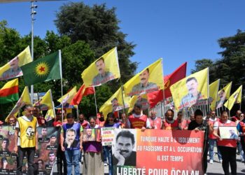Cenevre eylemi: PKK’nin kararıyla yeni bir süreç başladı