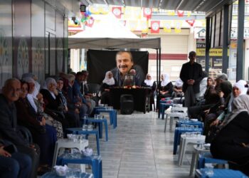 Birçok kentte Önder için taziye kuruldu