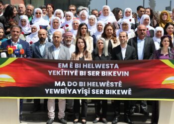 ‘İnisiyatif Kürt ulusal birliğinin zemini olacak’