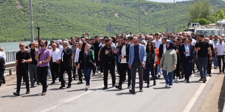 Dêrsim’deki anmaya katılanlar: Tek taraflı barış olmaz