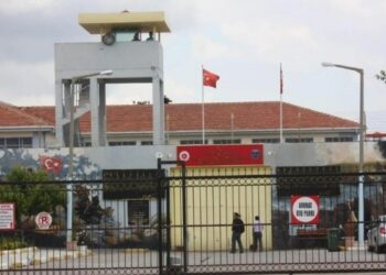 Tutsak Başak: Psikolojik ve fiziki baskı altındayız