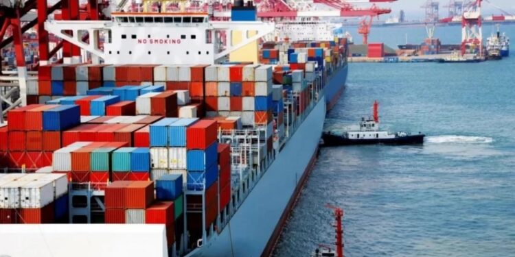 Nisan’da dış ticaret açığı yüzde 21,7 arttı