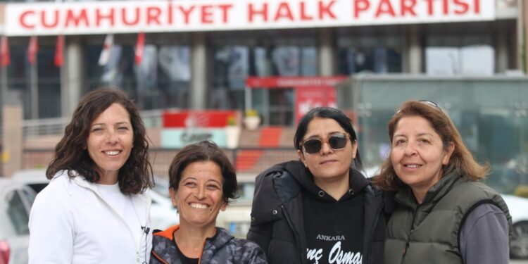 İşten çıkartılan kadınlar: Hakkımızı almadan dönmeyeceğiz