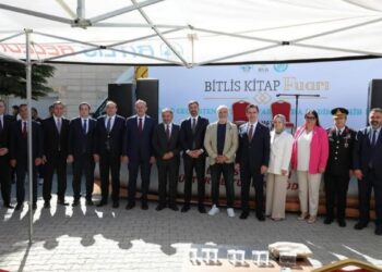 Bitlis Valiliği Kürt yazarların fuara katılımını engelledi!