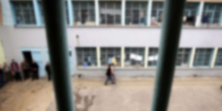 ‘Çıplak arama’ dayatması Tıp Dünyası’nda ele alındı