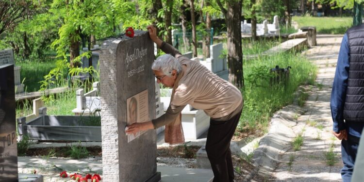 Aysel Doğan mezarı başında anıldı