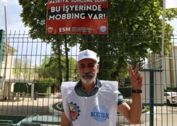 ‘Sürgüne’ karşı oturma eylemi başlattı