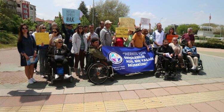 ‘Engelliler için eşitlik lütuf değil haktır’