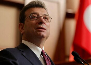Ekrem İmamoğlu’ndan 200’ün üzerinde suç duyurusu