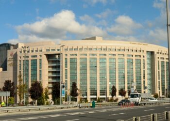CHP’li belediyelere ‘DHKP-C’ davası