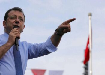 İmamoğlu, ‘Kamu görevlisine hakaret’ soruşturmasında ifade verdi