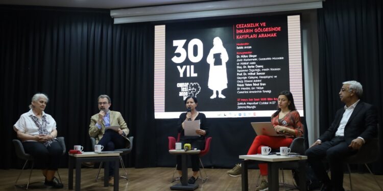 ‘Demokrasi, faili meçhul cinayetlerin aydınlatılmasıyla gelir’