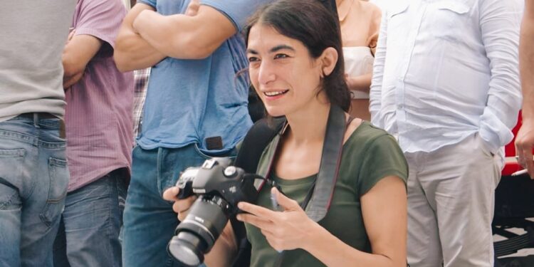 Gazeteci Zeynep Kuray hakkında beraat kararı