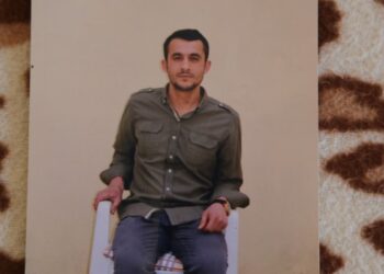 Buca’da tutsaklar baskılara karşı açlık grevinde