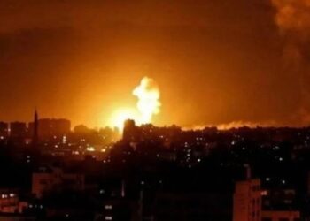 İsrail Suriye’nin birçok kentini bombaladı