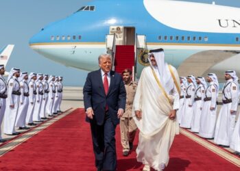 Katar, Boeing ve ABD ile milyar dolarlık anlaşma imzaladı