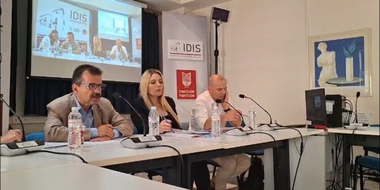 Katia Zagoritou: Ortak bir Kürt örgütlenmesi oluşturulmalı