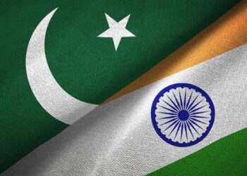 Pakistan ve Hindistan, hava sahaları yasaklarını uzattı
