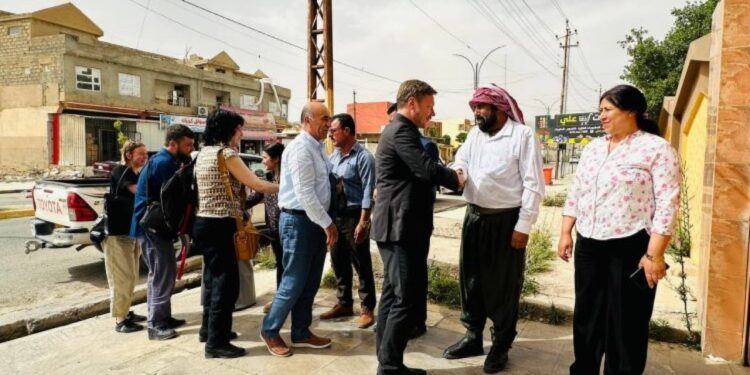 AP ve DEM Parti heyeti Şengal’i ziyaret etti