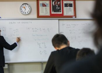 15 Bin Sözleşmeli Öğretmen Atamasında Yeni Gelişme: Mülakata Girecek Öğretmen Adayları Açıklandı