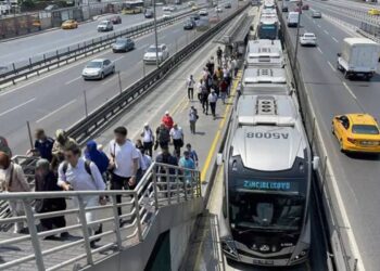19 Mayıs’ta Metrobüs Ücretli mi? İstanbul’da Toplu Taşıma Gençlik ve Spor Bayramı'nda Ücretsiz mi?