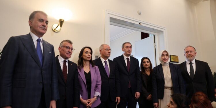 AKP- DEM Parti görüşmesinin detayları