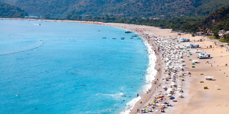 AYM iptal etti, Bakanlık uyguladı; otel mühürleme krizi büyüyor