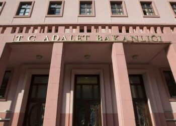 Adalet Bakanlığı'nda Köklü Değişim! Karar Resmi Gazete'de Yayımlandı