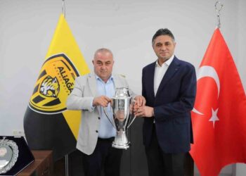 Aliağaspor FK'dan Kupa Getiren Başarı