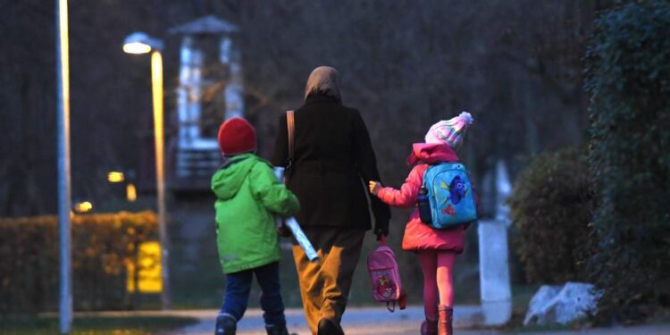 Almanya aile birleşimini zorlaştırıyor