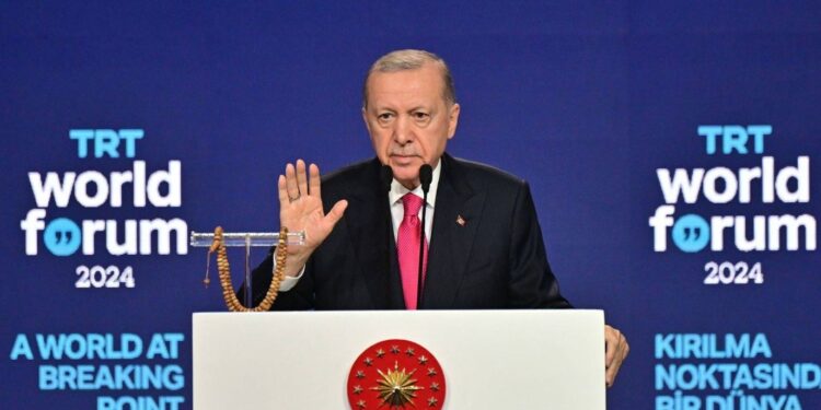 Altaylı: Saray ile AKP arasında kriz var