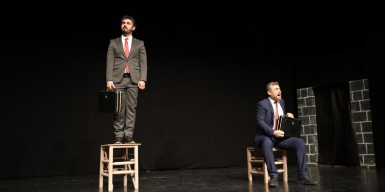 Amed Tiyatro Festivali’nde Soranice oyun sahnelendi