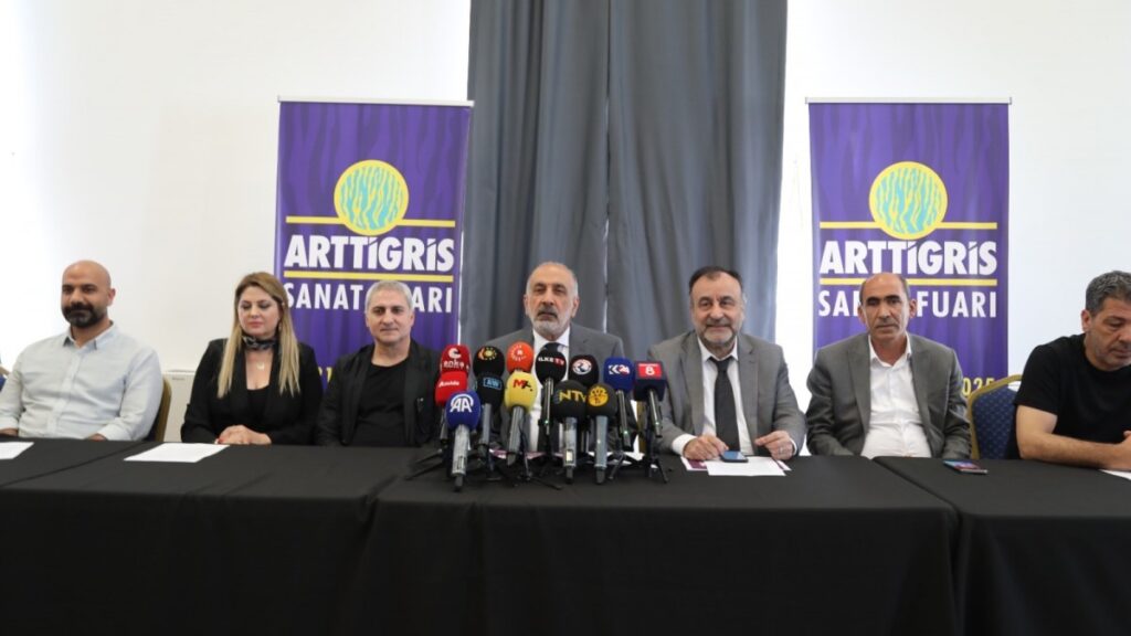 Amed'de ArtTigris Sanat Fuarı'nın lansmanı yapıldı