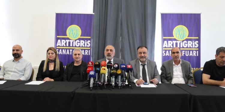 Amed'de ArtTigris Sanat Fuarı'nın lansmanı yapıldı