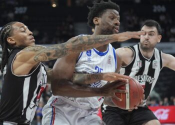 Anadolu Efes'ten Geri Dönüş Şovu