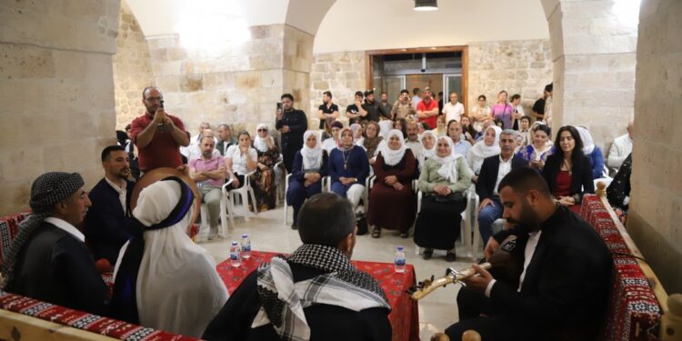 Artuklu’da Dengbêj Gecesi’ne yoğun ilgi