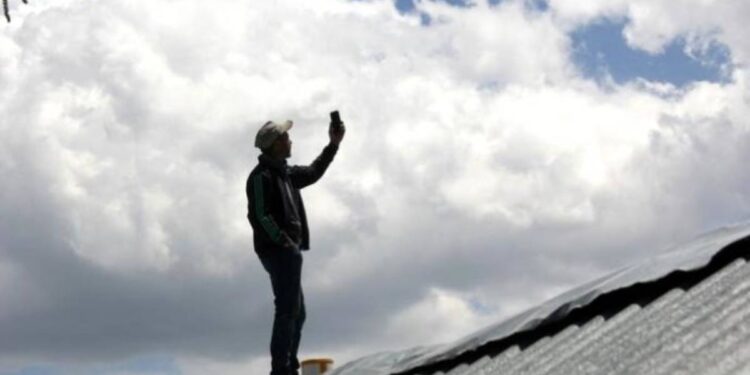 BTK’dan telefon operatörlerine kalite takibi: Çekmeyene ceza geliyor!