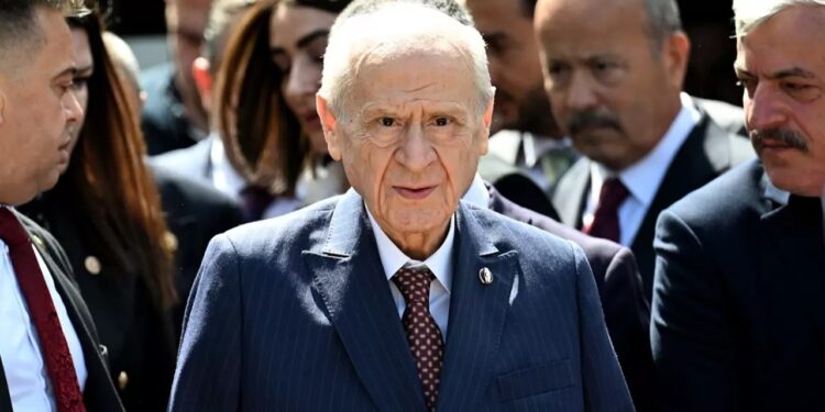 Bahçeli Partilileriyle Bir Araya Geldi