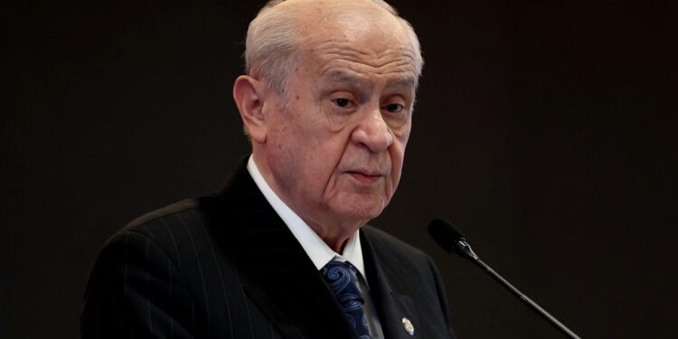 Bahçeli'den 'Anneler Günü' Mesajı... 'Akan Yaşlar Kurumadıkça Elbette Rahat Olamayız'