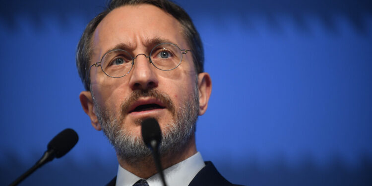 Bakanların kavgasına Altun müdahale etti