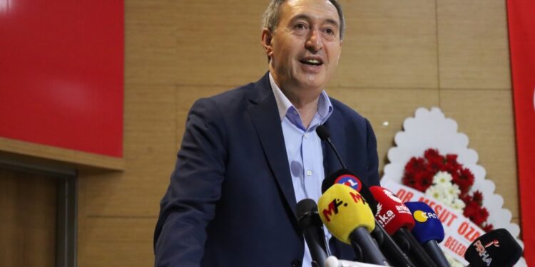 Bakırhan: Süreç için Alevi canlardan destek istiyoruz