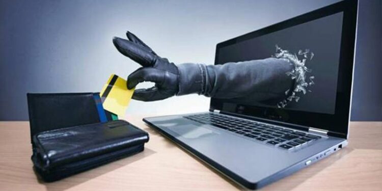 Banka çalışanı 49 müşterinin hesabından 34 milyon lirayı zimmetine geçirdi, paranın bir kısmını kripto borsasında kaybetti!